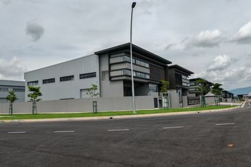 Elmina Business Park