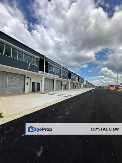 🔥古来Vervocity 全新Endlot排厂出租 少有的Endlot单位🔥, Johor, Kulai