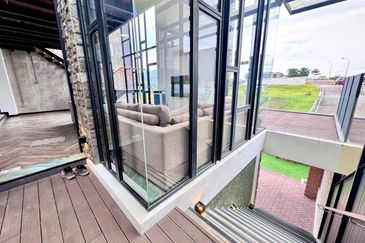 Cube On Hill ( Taman Bukit Pulai )