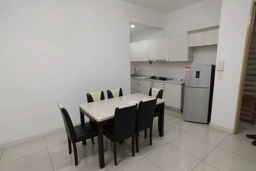 Dedaun Hijau (Greenfield Regency)