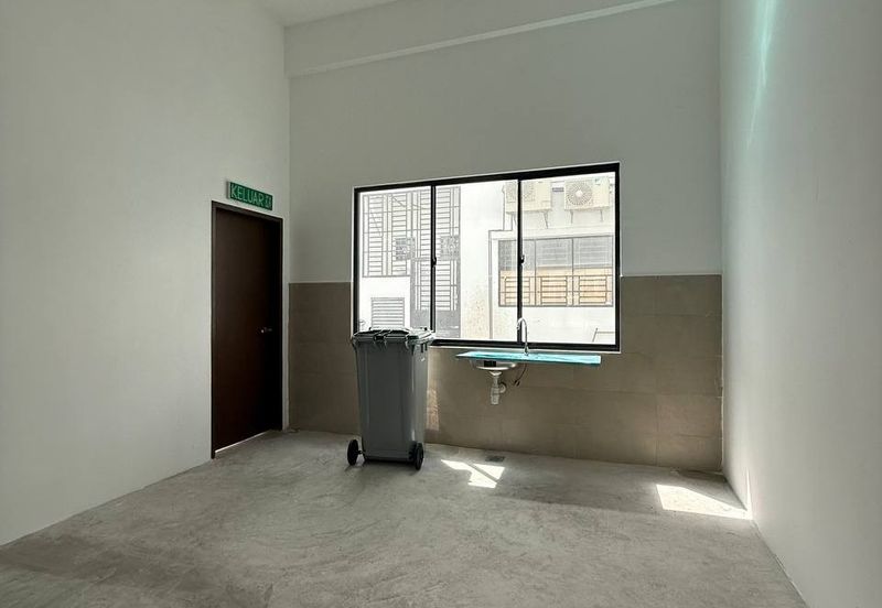 Crest @ Austin Emerald 1