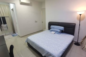 Dedaun Hijau (Greenfield Regency)