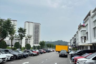 Jalan Horizon Perdana