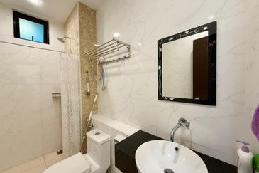 D'Summit Residences @ Kempas Utama