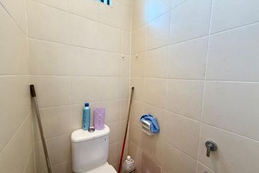 D'Summit Residences @ Kempas Utama