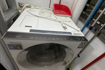 Dedaun Hijau (Greenfield Regency)