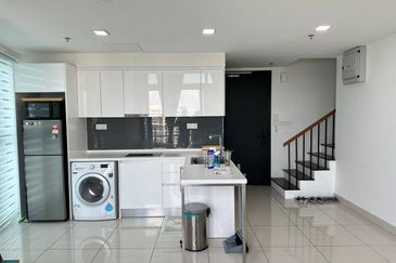 Almas Suites @ Puteri Harbour