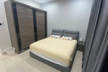 D'Summit Residences @ Kempas Utama