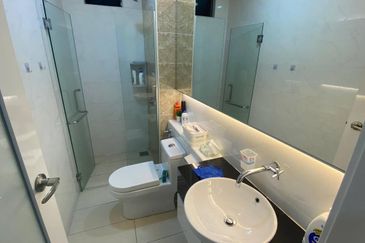 D'Summit Residences @ Kempas Utama