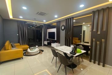 D'Summit Residences @ Kempas Utama