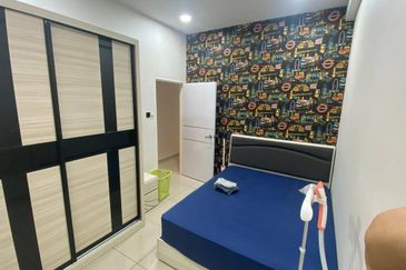 D'Summit Residences @ Kempas Utama