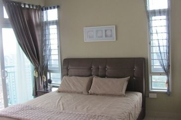 Golden Sands Seaview Residence