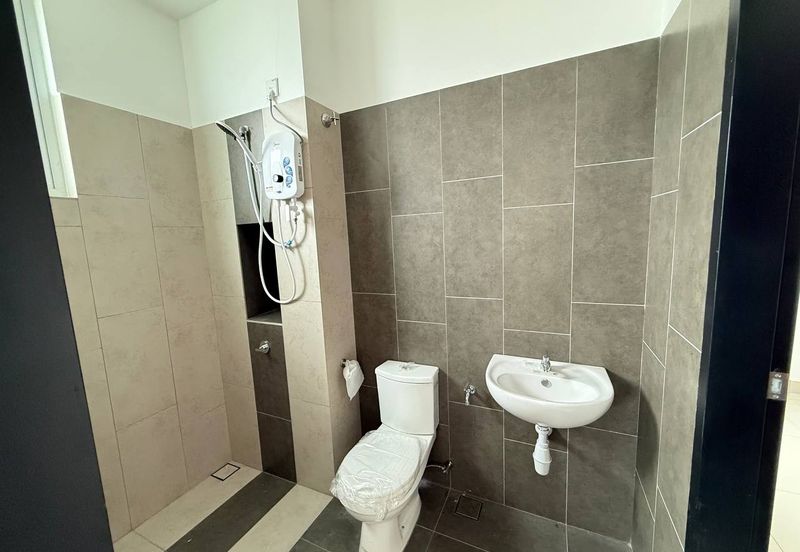 Iconia Garden Residence Precinct B @ Taman Impian Emas