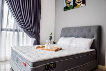 D\'Pristine @ Medini