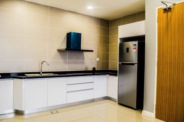 D\'Pristine @ Medini