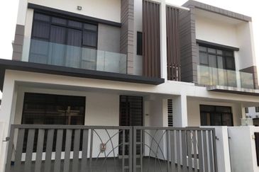 Garden Villa @ Bukit Indah 2