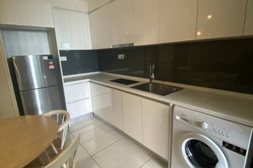 Almas Suites @ Puteri Harbour