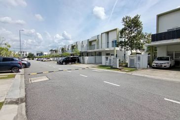 Casa Wood, CyberSouth