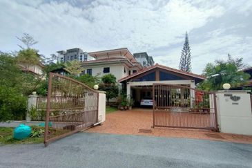 Bandar Tun Hussein Onn