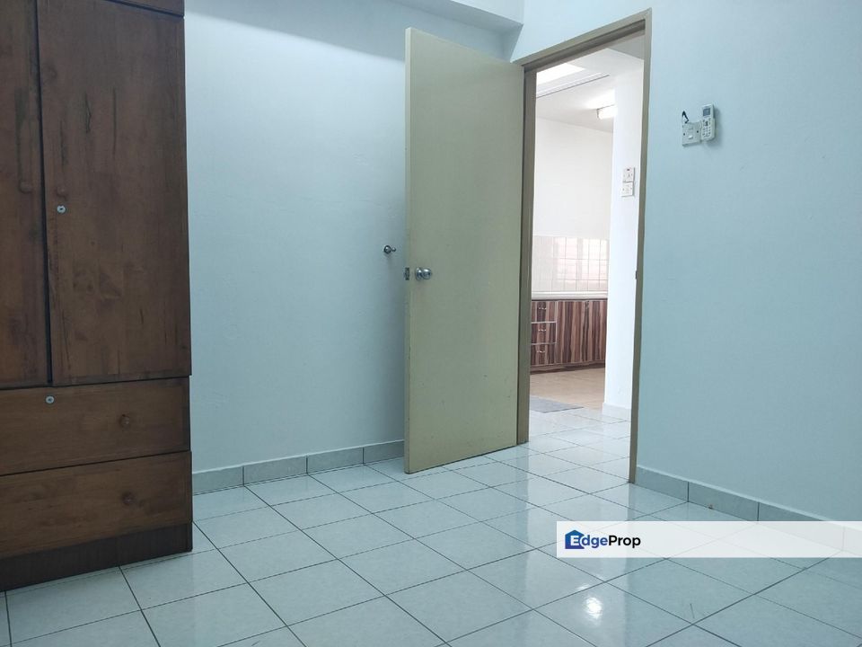 Sri Dahlia Apartment Endlot Unit , Selangor, Kajang