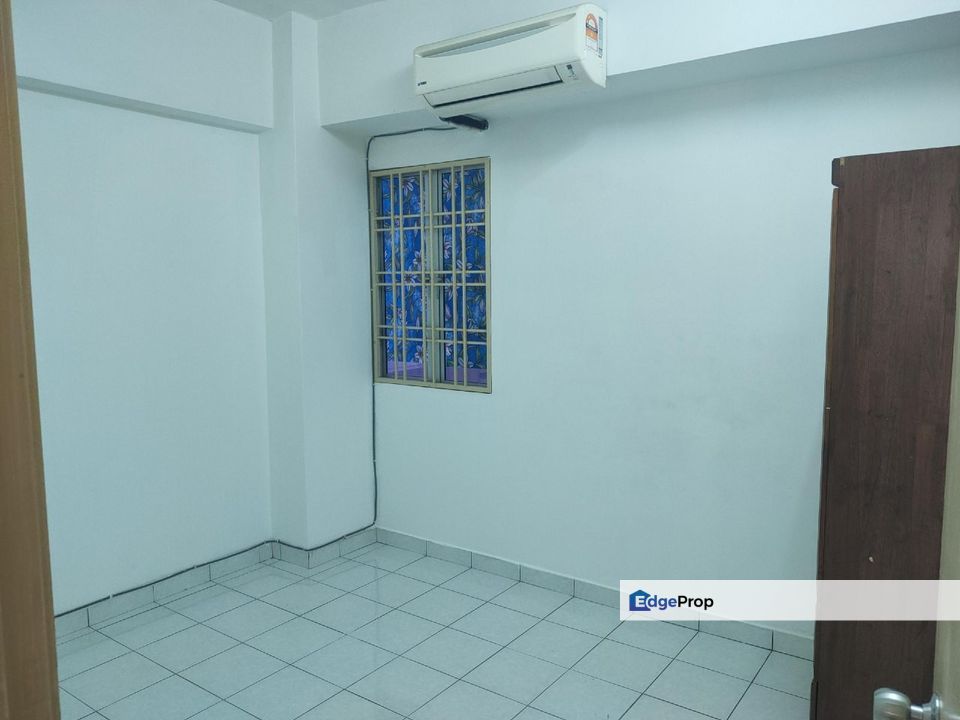 Sri Dahlia Apartment Endlot Unit , Selangor, Kajang