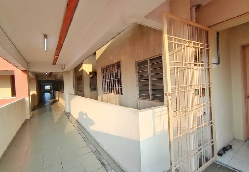 Sri Dahlia Apartment