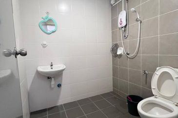 Banyas @ Setia EcoHill 2