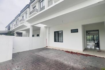 Lakefield Residences, Tropicana Heights