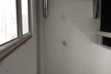 Eristana @ Seri Pristana