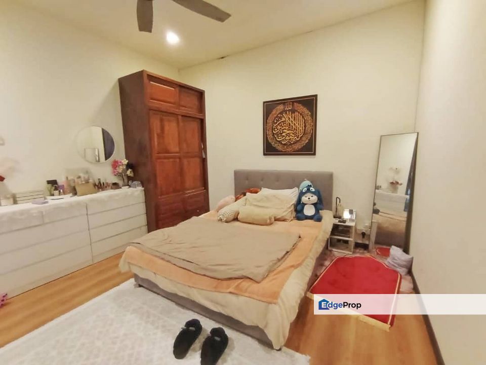 Kota Harmoni Renovated 3 Storey Semi D, Selangor, Shah Alam