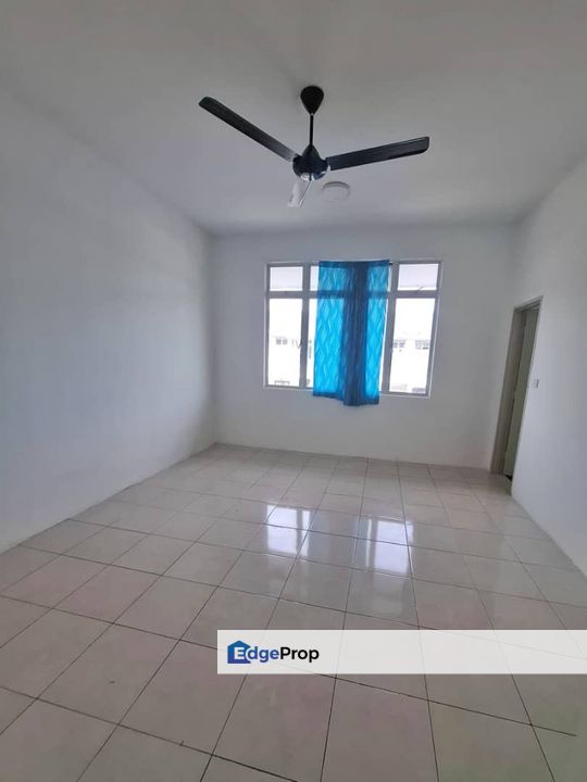 Bandar Mahkota Banting Terrace , Selangor, Banting