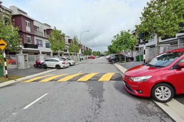 The Strata @ Bandar Puteri Bangi