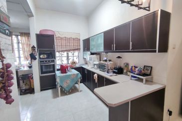 Seksyen 6 @ Bandar Bukit Mahkota