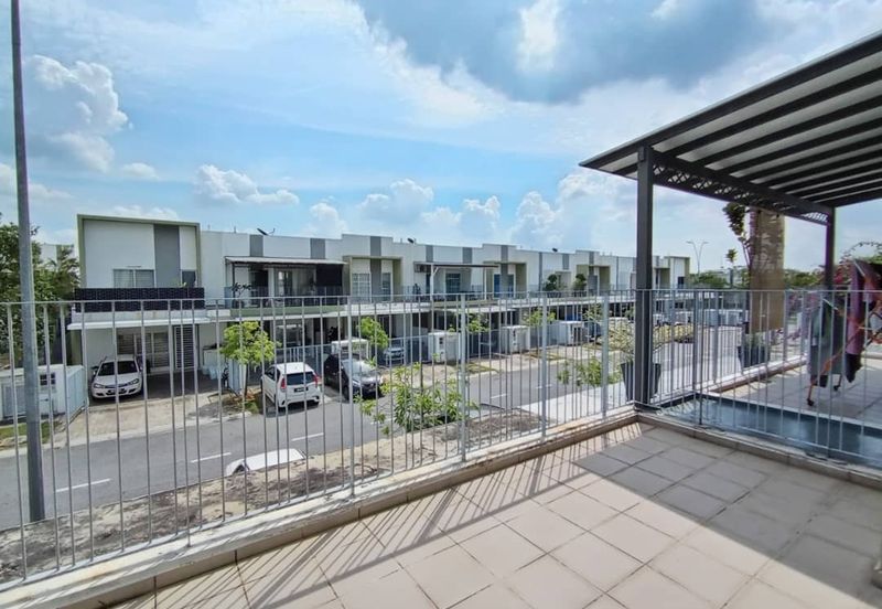 Casa Wood, CyberSouth