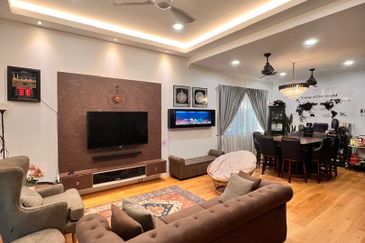 Taman Seri Bestari, Salak Tinggi Beautifully Renovated Terrace 