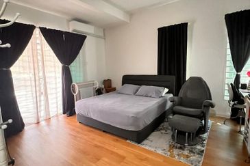 Taman Seri Bestari, Salak Tinggi Beautifully Renovated Terrace 