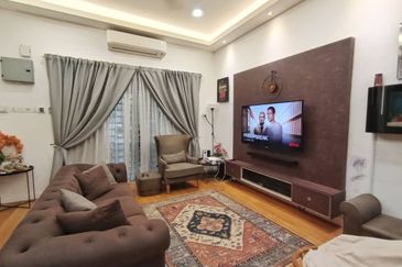 Taman Seri Bestari, Salak Tinggi Beautifully Renovated Terrace 