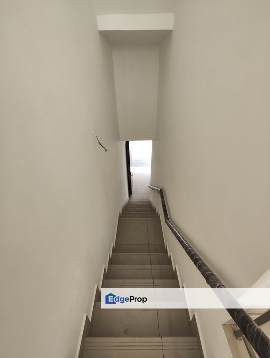 The Strata Bandar Puteri Bangi Basic Upper Unit Townhouse , Selangor, Bangi