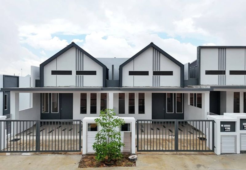 J1 Residence @ Jenderam