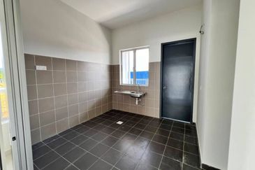 J1 Residence @ Jenderam