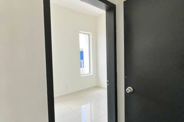 J1 Residence @ Jenderam