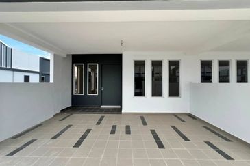 J1 Residence @ Jenderam