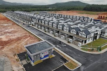 J1 Residence @ Jenderam