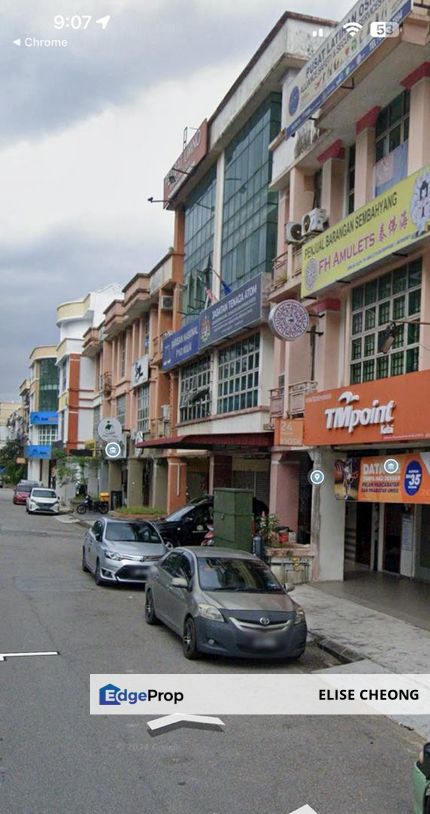 Shoplot Jalan Sri Putra, Jalan Bandar Putra, 81000 Kulai  
Triple storeys Shoplot , Johor, Kulai
