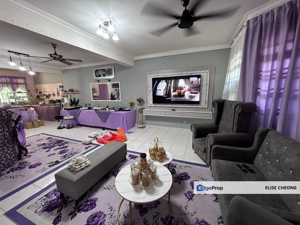 Jalan senang 6 ,Taman bukit Senang ,Senai 
Double storey terraced house
4 Room 3 Bath
22x70
Freehold, Johor, Senai