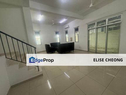 taman scientex kulai 81000 kulai johor 
Double Storey Cluster
House in Taman Scientex Kulai 2
32 x 70
4 bedroom 4 bathroom
freehold
international lot
, Johor, Kulai