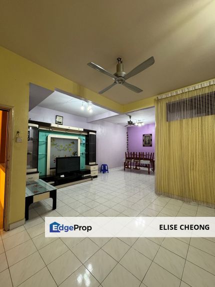 Jalan Kenari, Bandar Putra.
24x75
Non Bumi
4 bedrooms
3 bathrooms
Freehold
Direction South East
Facing house, Johor, Kulai