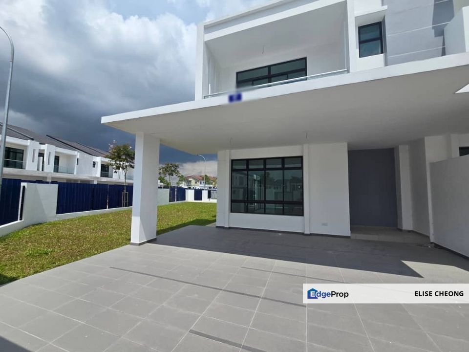 古来 IOI @ Sonatia 全新二手双层排楼角头间出售Bandar Putra Kulai  @Sonatia 
古来双层排楼出售 #全新单位
, Johor, Kulai