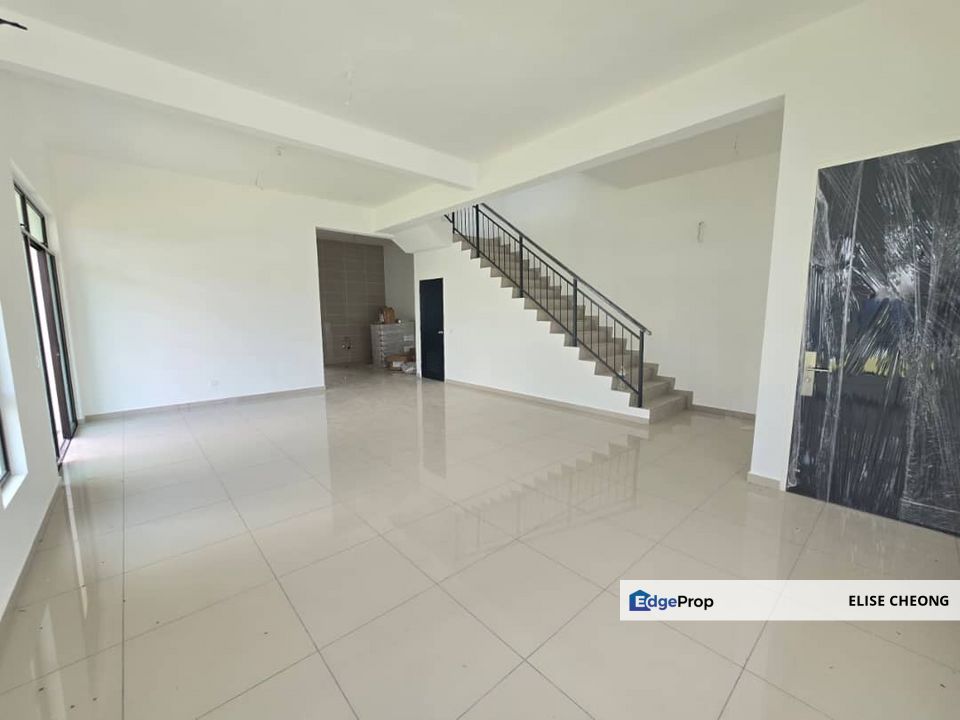 古来 IOI @ Sonatia 全新二手双层排楼角头间出售Bandar Putra Kulai  @Sonatia 
古来双层排楼出售 #全新单位
, Johor, Kulai