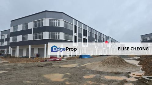 Kulai Bandar Indahpura ,Vervocity
Jalan Kimbang
新商圈，3层楼店铺
有两间，可连在一起租

Three Storey Shop Office 2 Unit 
Two adjoining shop lots
, Johor, Kulai